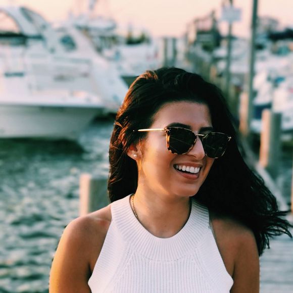 Meet your Posher, Matina - Picture 1 of 1